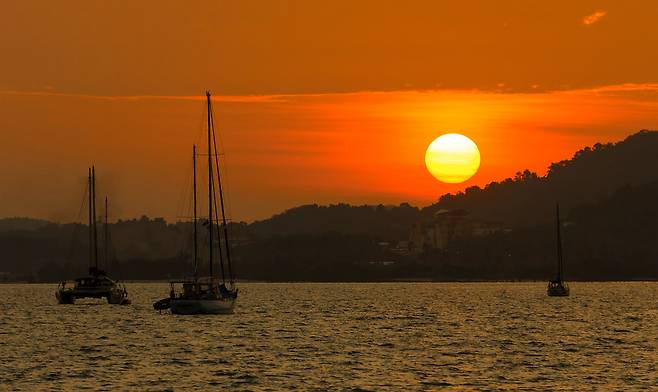말레이시아 랑카위 섬의 노을 정취