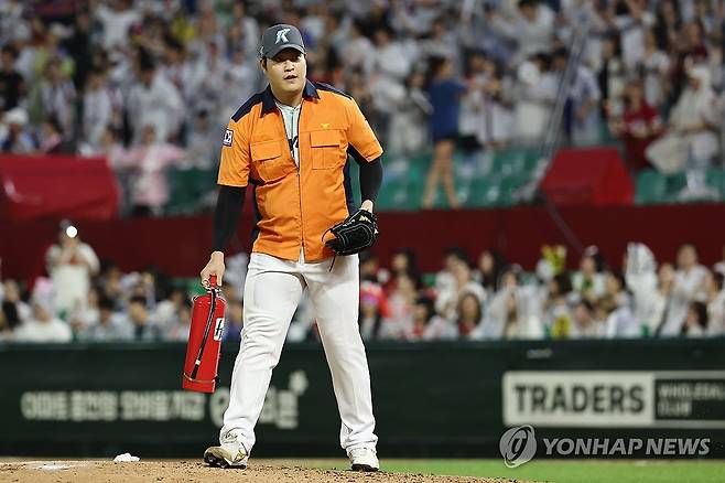 올스타전에서 퍼포먼스를 하는 조상우 [연합뉴스 자료사진]