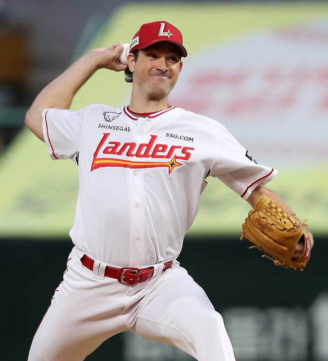 ▲ 2024년 외국인 최고의 파이어볼러로 위력적인 탈삼진 능력을 선보이며 재계약에 골인한 드류 앤더슨. ⓒSSG 랜더스