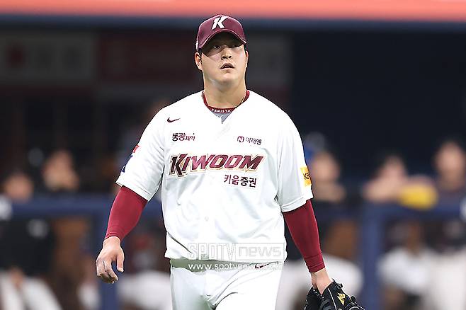 ▲ 2025년 2연패에 도전하는 KIA는 19일 키움과 트레이드로 조상우를 얻으며 장현식의 이적 공백을 메웠다. 다만 신인드래프트 지명권 2장과 현금 10억 원을 보냈고, 고액 연봉자 축에 속하는 조상우의 영입으로 팀의 샐러리캡 계산은 조금 더 복잡해졌다. 조상우는 2025년 시즌을 정상적으로 마치면 FA 자격을 얻는다. ⓒ곽혜미 기자