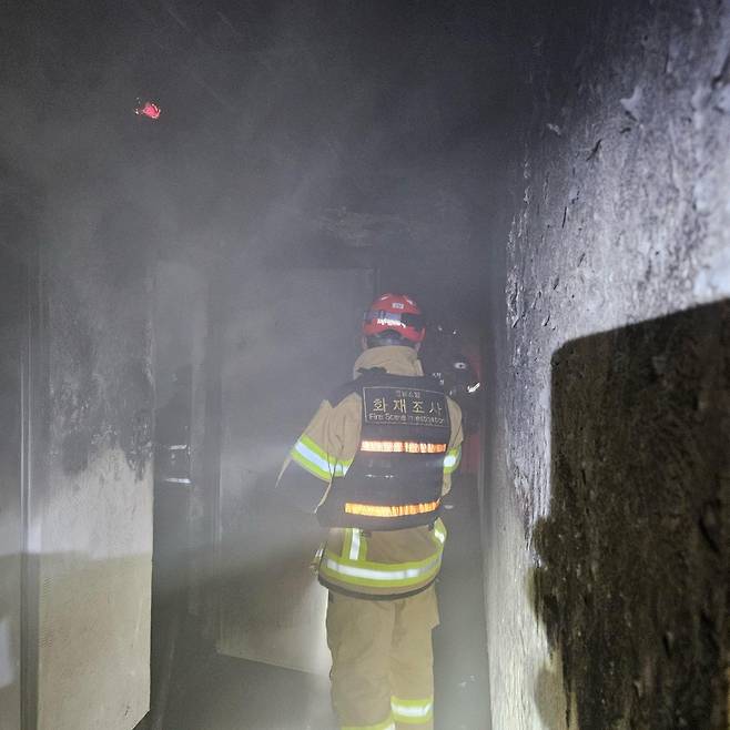 전남 강진 모텔 화재 [전남 강진소방서 제공. 재판매 및 DB 금지]