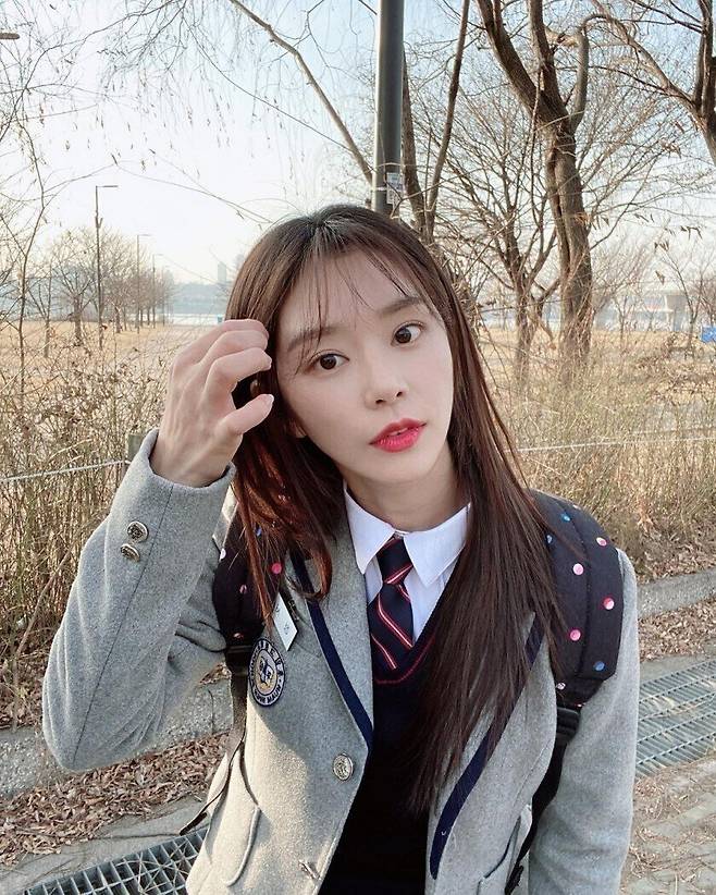 16591635468995.jpg 이주빈 주먹관련 비하인드.JPG 이주빈 주먹관련 비하인드.JPG