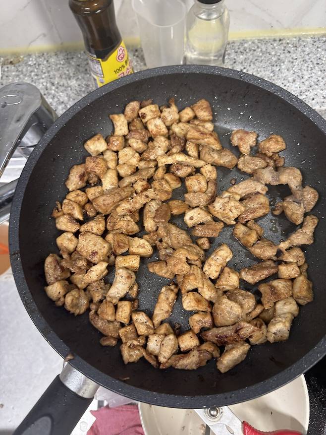 독거노인 카레 만들기