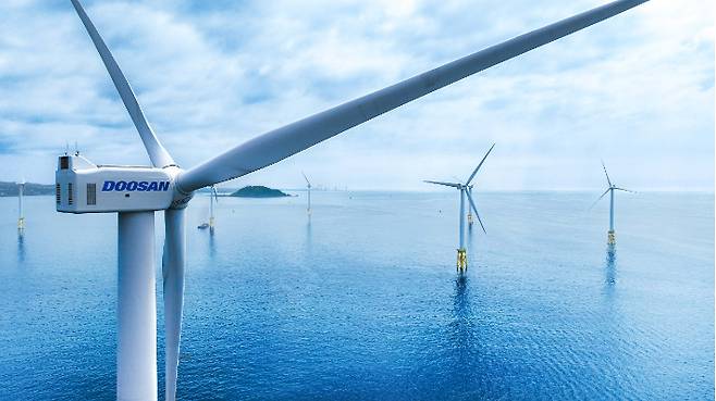 제주 해상에 설치한 5.5MW 해상풍력발전기. 두산에너빌리티 제공