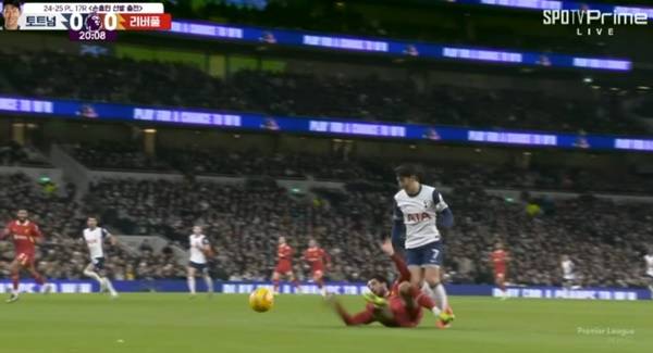 소보슬러이에게 걸려넘어지는 손흥민. ⓒSPOTV