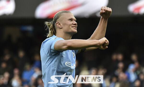 맨체스터 시티의 공격수 엘링 홀란드. 사진┃뉴시스/AP