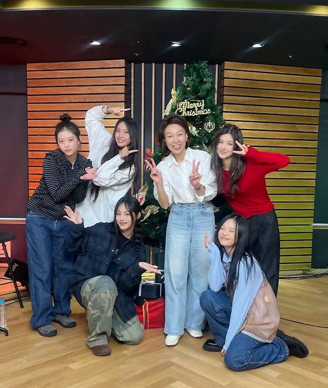 ▲ 뉴진스. 출처| '김현정의 뉴스쇼' 유튜브