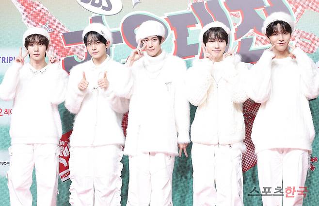 '2024 SBS 가요대전' 레드카펫 행사에 참석한 엔시티 위시. 24.12.25. ⓒ이혜영 기자 lhy@hankooki.com