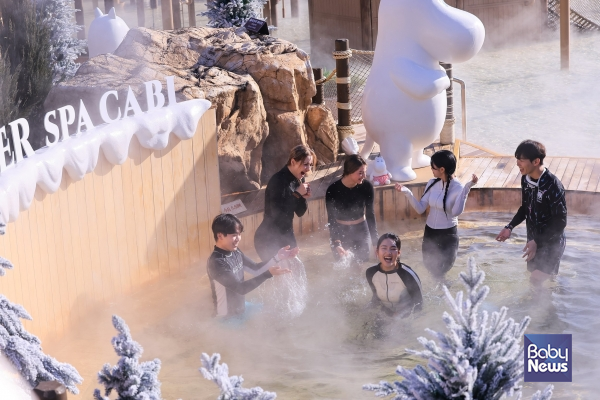 캐리비안 베이 '윈터 스파 캐비' 야외 어드벤처 스파. ⓒ에버랜드