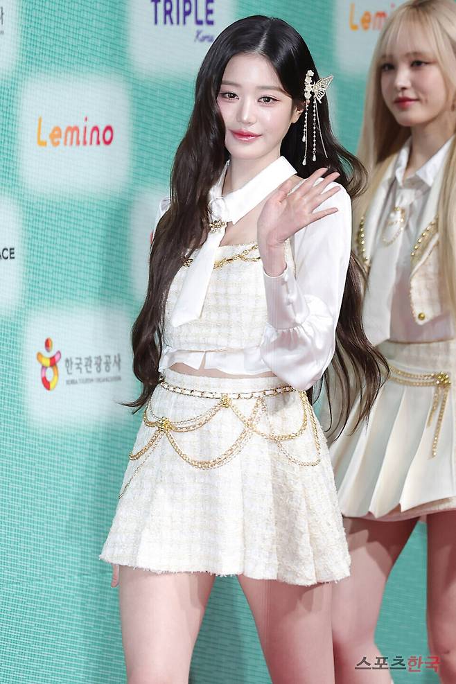 '2024 SBS 가요대전' 레드카펫 행사에 참석한 아이브 장원영. 24.12.25. ⓒ이혜영 기자 lhy@hankooki.com