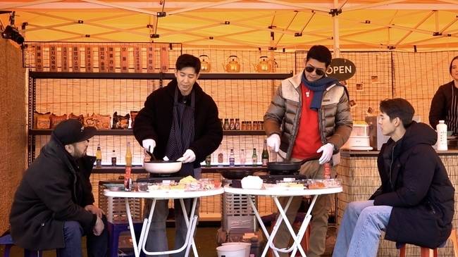 사진=JohnMaat 제공