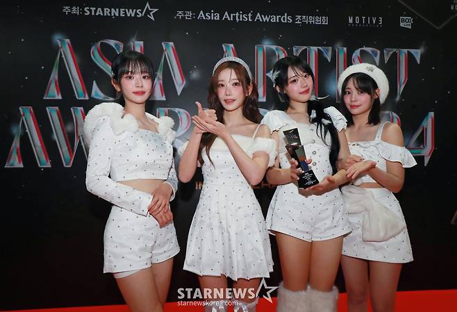 QWER, 2024 AAA 신인상 수상[★포토]