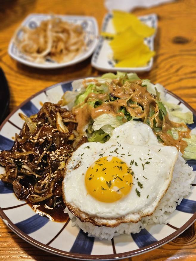 20241227_202441.jpg 얼큰쌀국수/볶음밥/모둠튀김