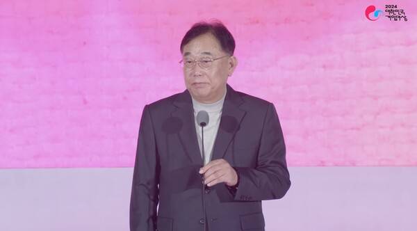 - 본인조차 "왜 내가?" 싶었을 정도로 의아했다는 김규철 전 게임물관리위원장