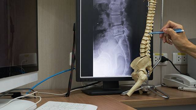 최고령 환자에서도 적절한 계획, 집도의의 숙련도가 뒷받침 된다면 성공적인 수술이 가능하다｜출처: 게티이미지뱅크