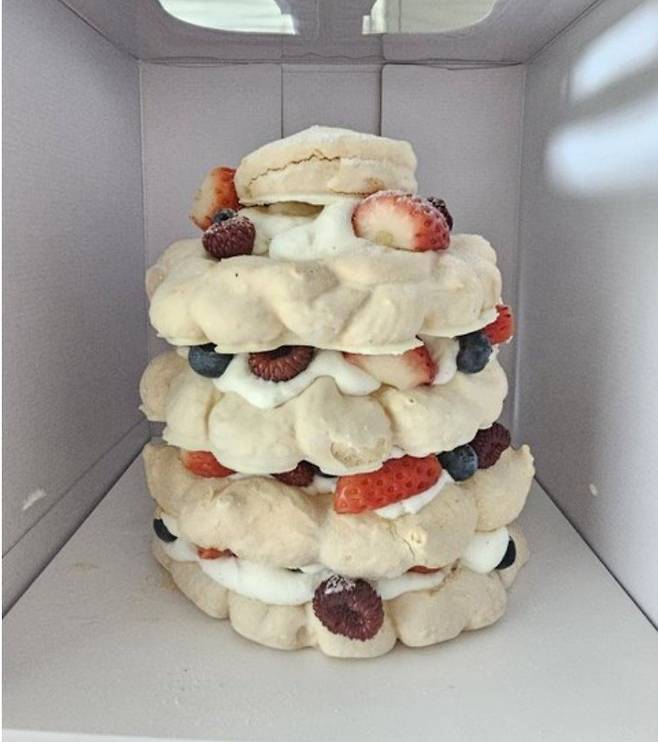 크리스마스 케이크 실물 논란.jpg