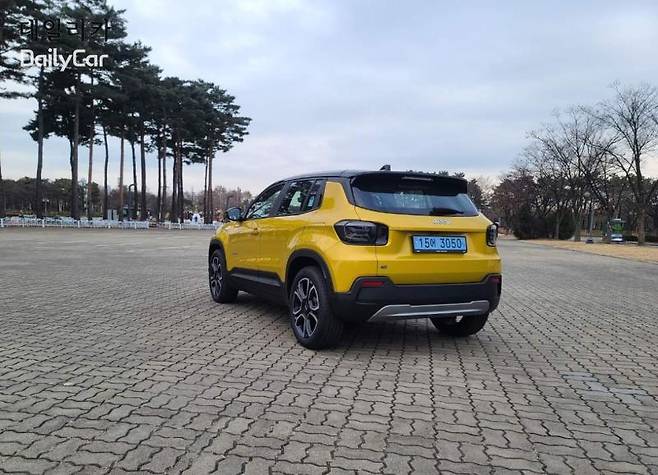 지프(Jeep) 콤팩트 전기 SUV 어벤저(Avenger)