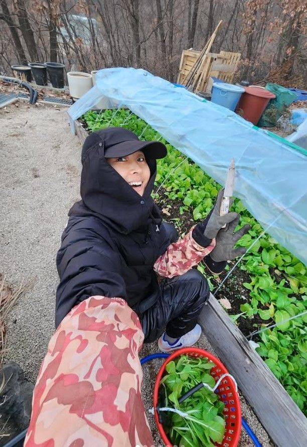 [서울=뉴시스] 마야. (사진=마야 인스타그램 캡처) 2024.12.31. photo@newsis.com  *재판매 및 DB 금지