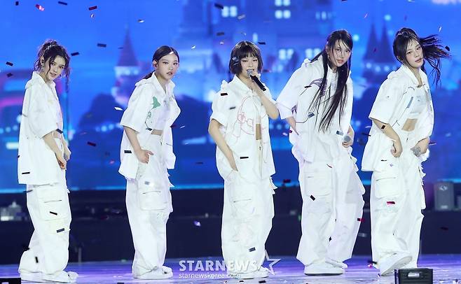 뉴진스 '3년 연속 AAA 대상'[AAA 스페셜 포토]