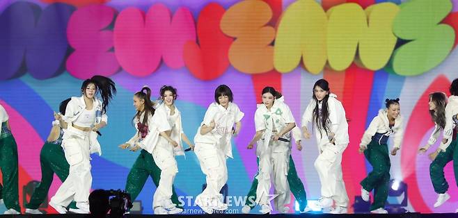 뉴진스 '태국 버니즈 심쿵하게 만든 무대'[AAA 스페셜 포토]