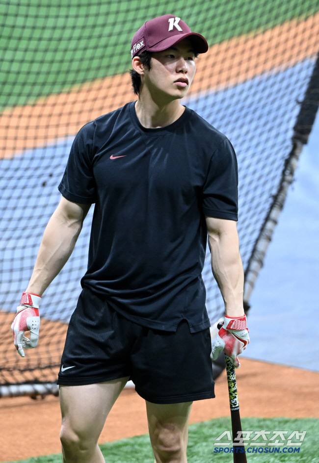 23일 고척스카이돔에서 열린 NC와 키움의 경기, 키움 김혜성이 타격훈련을 하고 있다. 고척=허상욱 기자wook@sportschosun.com/2024.05.23/