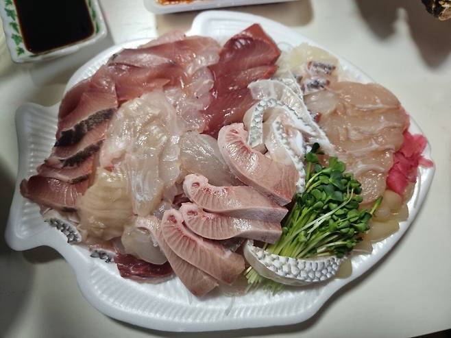 20250101_125603.jpg 곧 소주3병각 이라는 댓글이 달릴 글