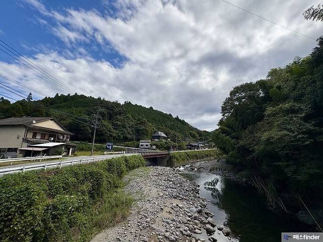 7fed8272da8368993ceee9e444ee74645116e41c36d337fc597a2027b0bfa5513af321ffd42004c0818c