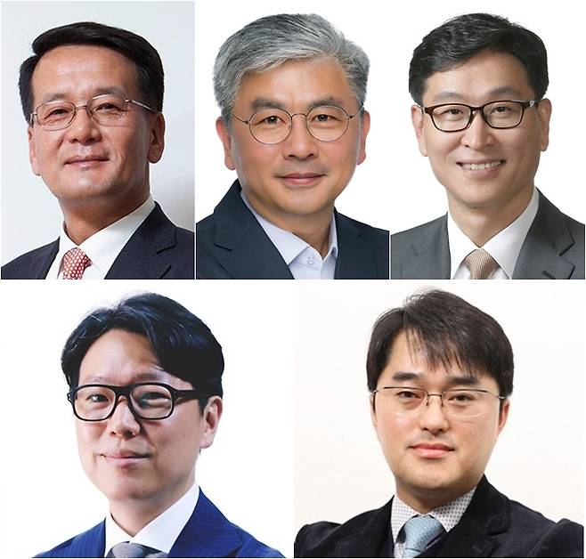 국내 제약·바이오업계 뱀띠 CEO(최고경영자)가 주목된다. 사진은 왼쪽 위부터 시계방향으로 김형기 셀트리온 글로벌판매사업부 대표, 성무제 에스티팜 대표, 한선호 휴젤 대표, 임종훈 한미사이언스 대표, 이창재 대웅제약 대표. /사진=각 사