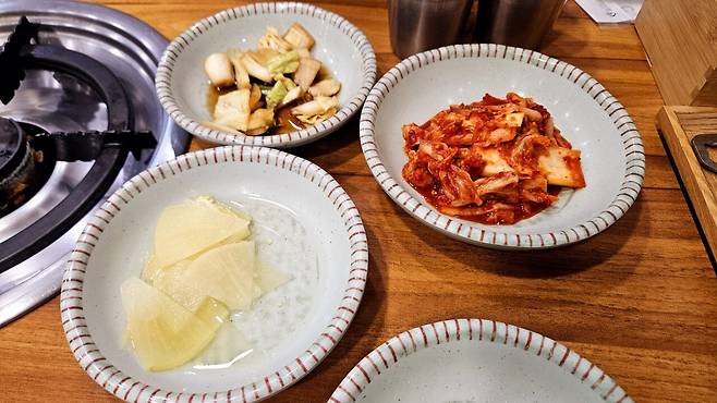 20250102_112604.jpg 시무식 끝나고 점심 만두전골