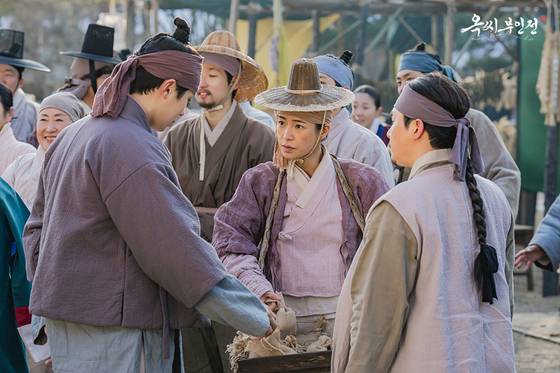 JTBC '옥씨부인전'의 주연배우 임지연은 노비로 태어나 양반가 며느리가 되기까지 한 여인의 일대기를 탄탄한 연기력으로 소화했다. 사진 JTBC