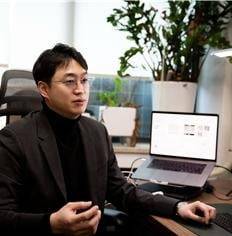 아주대학교는 오일권(지능형반도체공학과.전자공학과) 교수팀이 반도체 산업의 기술적 한계를 돌파할 새로운 금속물질인 '나노 극 초박막' 물질을 개발하는데 성공했다고 3일 밝혔다. 아주대학교 제공