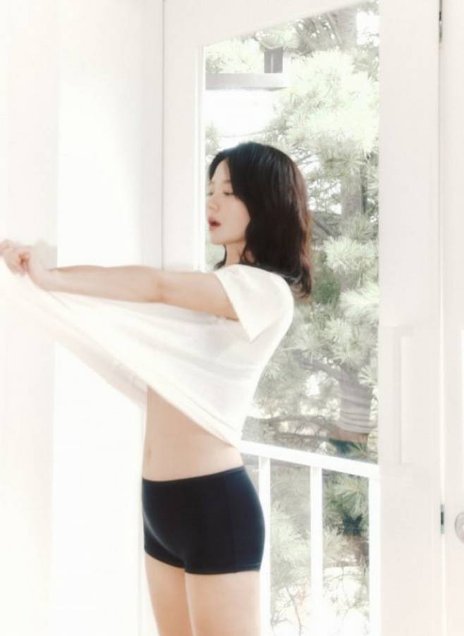 사진=송지효 속옷 브랜드 공식 인스타그램