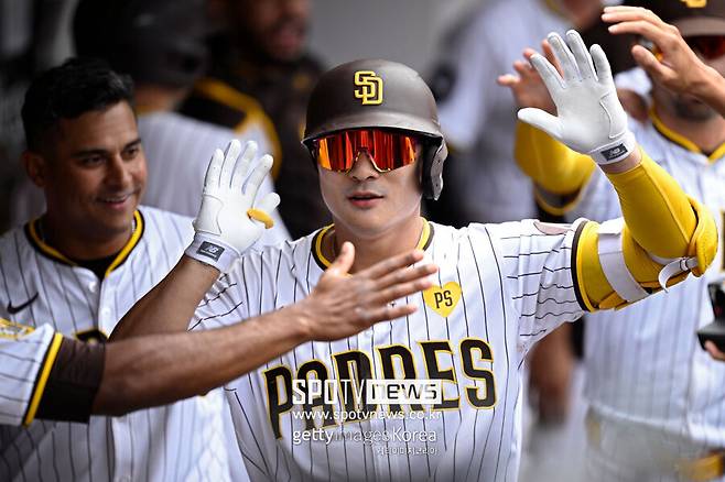 ▲ 여전히 많은 구단들과 연계되고 있는 김하성은 오프시즌 막판의 큰 화제로 떠오를 가능성이 높다