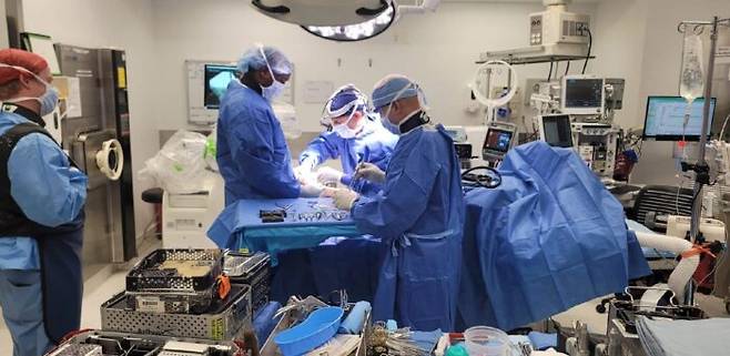 암 수술을 하던 의사가 상처를 통해 종양이 이식돼 암에 걸렸다. 매우 드문 경우다. 사진은 기사의 특정 내용과 관계 없음. . [자료사진=서울부민병원]