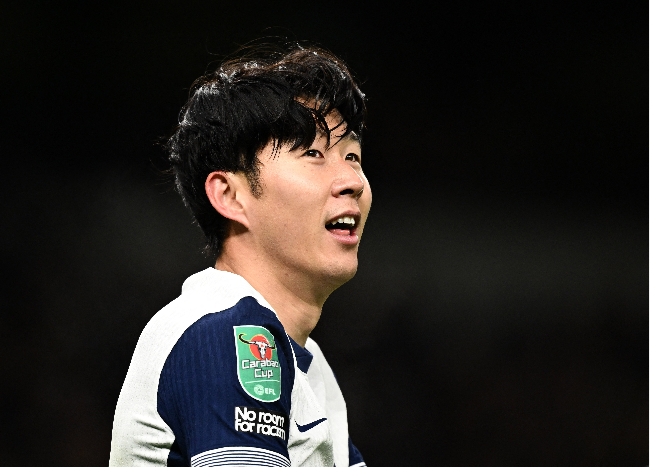 영국에서 높은 공신력을 자랑하는 스카이스포츠, 가디언 등이 손흥민의 FC 바르셀로나 이적 가능성을 다뤘다. 손흥민의 바르셀로나 이적설이 단순한 소문이 아니란 증거다. 사진=REUTERS=연합뉴스 제공
