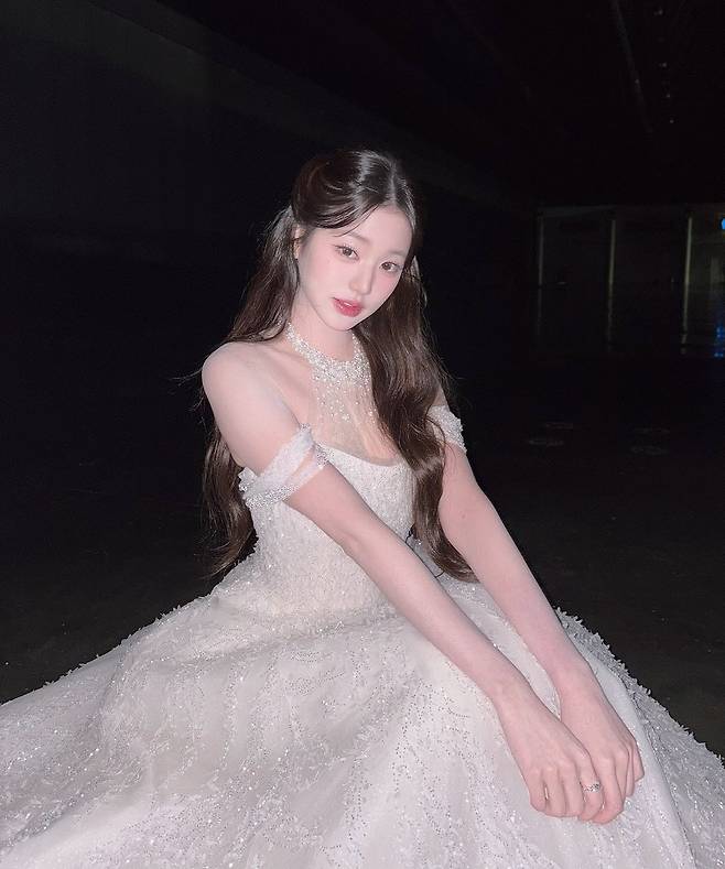 사진출처=장원영SNS