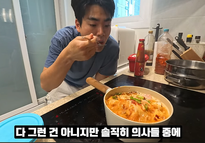 image.png 남자 간호사가 그만둔 이유 남자 간호사가 말하는 간호사 현실 남자 간호사가 말하는 간호사 현실