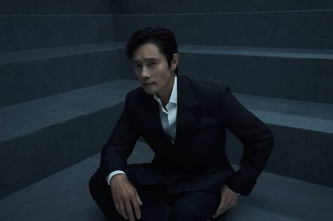 <오징어게임2> 의 프론트맨이자 오영일을 연기한 배우 이병헌. 넷플릭스 제공