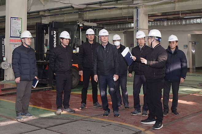 부산김해경전철 경영진 검수고 현장 점검 [부산김해경전철 제공. 재판매 및 DB 금지]