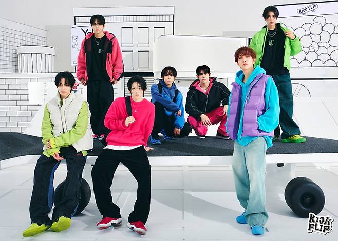 킥플립. 사진 | JYP