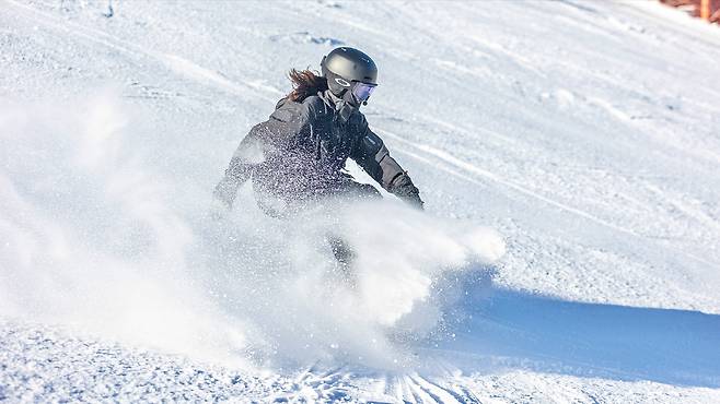 ◇곤지임라조트는 당일치기 스키장 이용객 서비스 만족도 확대 차원에서 2월 2일까지 주말과 공휴일 기간 새벽/야간 운영도 확대했다. 사진제공=곤지암리조트