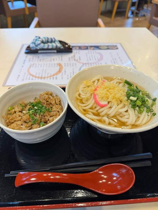 0899f305c1f01ef023ea8794419c701e041b30317c32ee677a7f47f35754a06f19ee1a31252695199f71e22af64c47751f9fd5f0c8