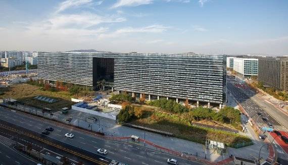 서울 강서구 마곡지구에 위치한 원그로브 전경. 이지스자산운용 제공.