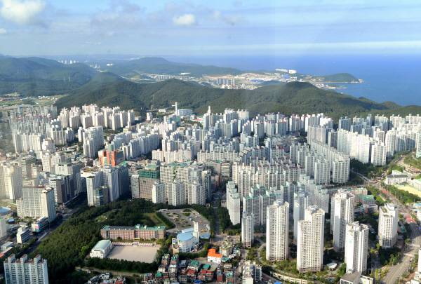 부산지역 아파트 전경. 국제신문DB