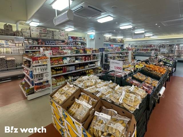 킴스편의점 신촌점 내부 모습. / 사진=정혜인 기자 hij@