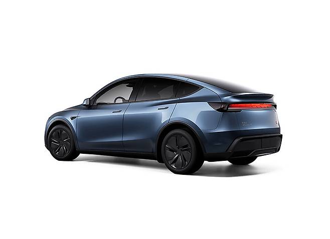 테슬라 모델 Y 주니퍼 글레시어 블루