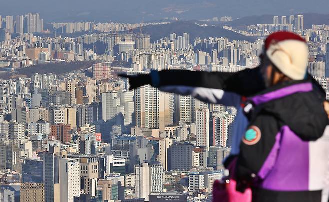 서울 남산에서 바라본 시내 아파트 단지. 2024.12.31 [사진 = 연합뉴스]