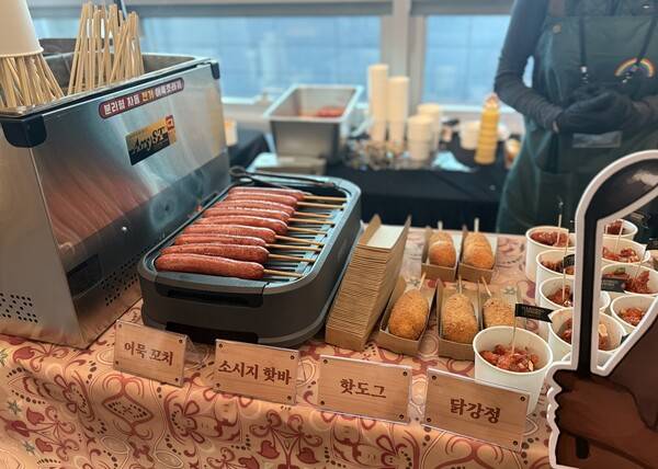 - 유저들이 절대 배고프지 않도록 준비했습니다