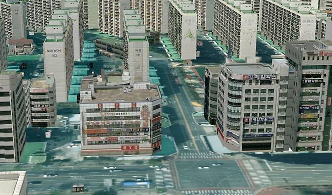 대전시내 인근 도로를 침범한 건물