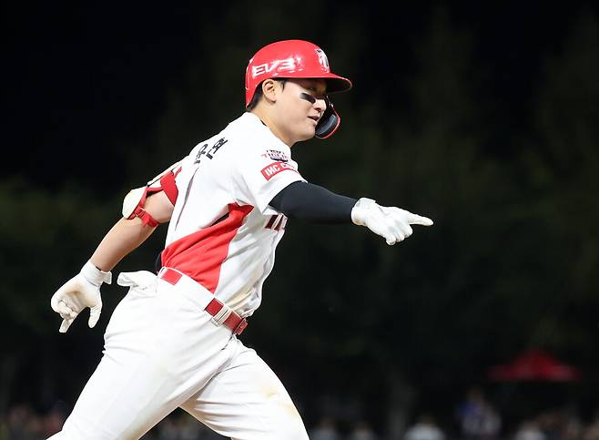 ▲ 현재 대기하고 있는 내야 자원 중 가장 큰 기대를 모으는 윤도현은 전천후 백업으로 활용될 가능성이 높다. ⓒ연합뉴스